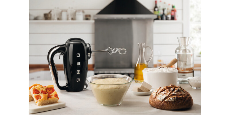 Smeg FAB HMF01BLUK Hand Mixer Blk