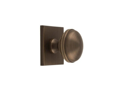Warwick Cupboard Knob on Square Backplate