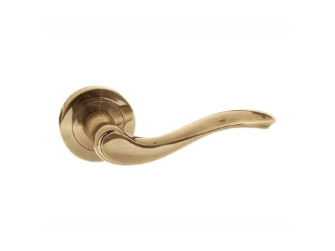 Old English Warwick Door Handle On Rose - Pair