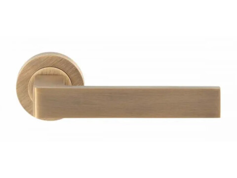 Finishes Sasso Door Handle On Rose - Pair